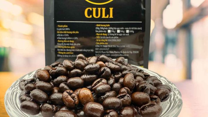 Hạt cà phê Culi rang bơ bóng nhẹ, hương béo truyền thống gu Việt.