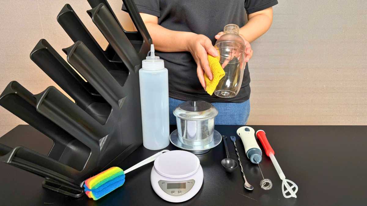 Combo 20 món dụng cụ pha chế được vệ sinh bằng nước ấm và bảo quản khô ráo