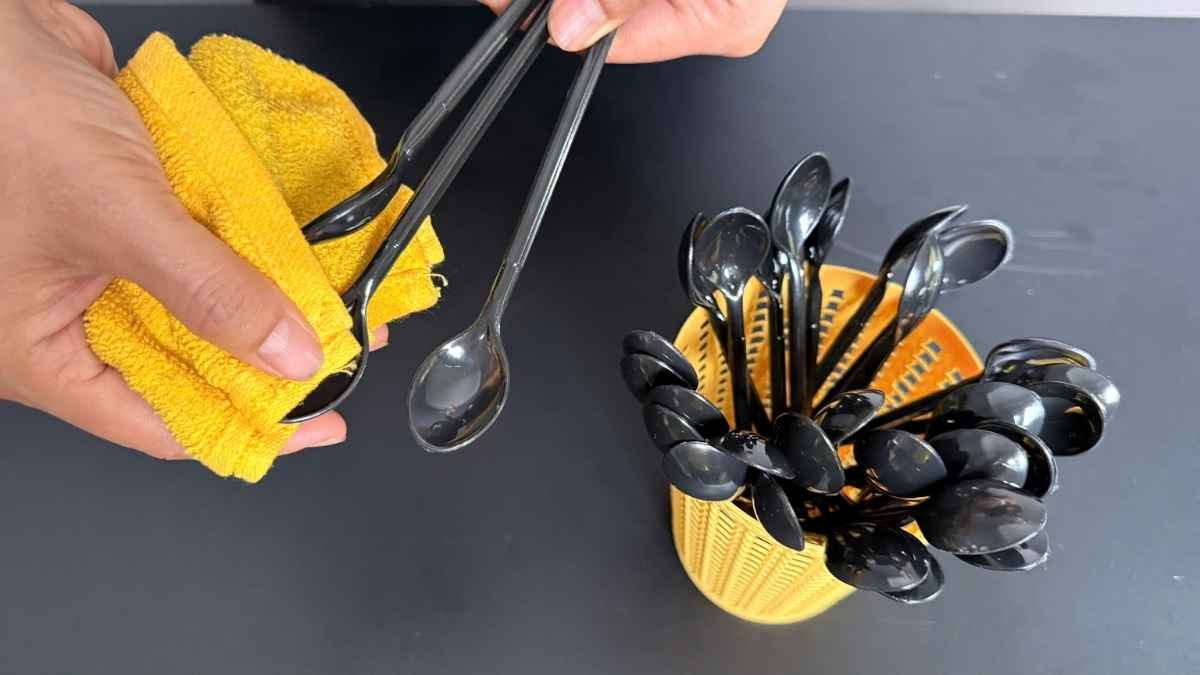 Muỗng nhựa cafe đóng gói kín, dễ bảo quản và giữ vệ sinh