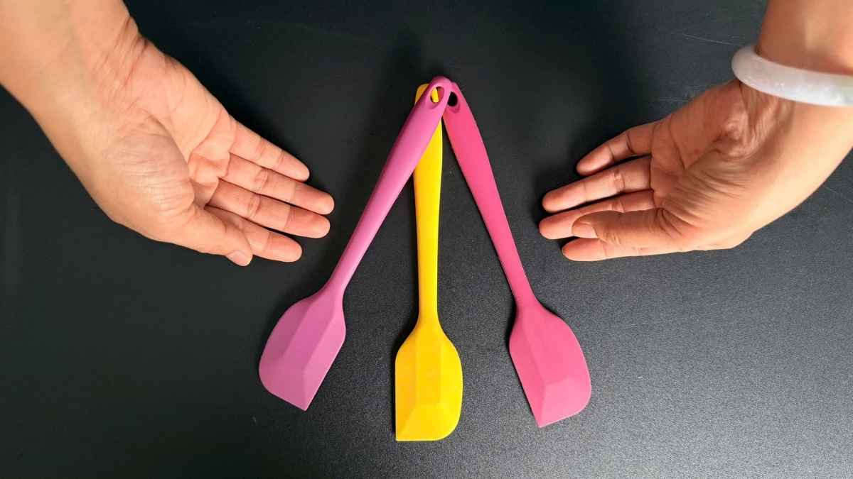 Phới silicon nhiều màu, được barista đánh giá dễ vệ sinh và tiết kiệm nguyên liệu