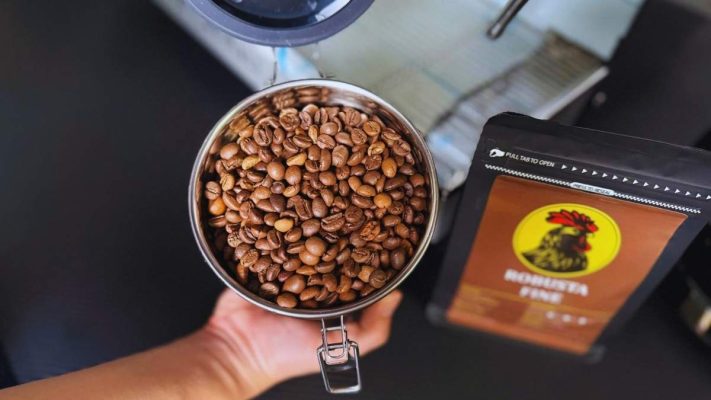 Đóng gói Cà phê hạt Robusta Fine trong túi zip van 1 chiều