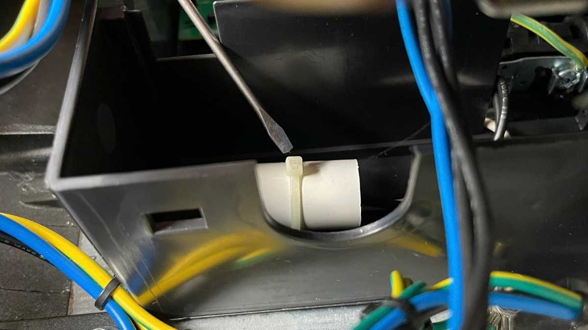 Capacitor Casadio ổn định điện áp giảm rung và hỗ trợ bơm motor