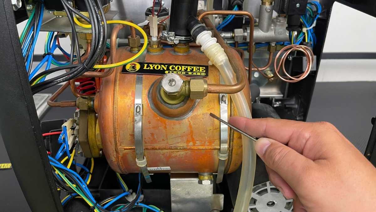 Nồi hơi Casadio giữ nhiệt ổn định và cung cấp hơi mạnh khi vận hành liên tục