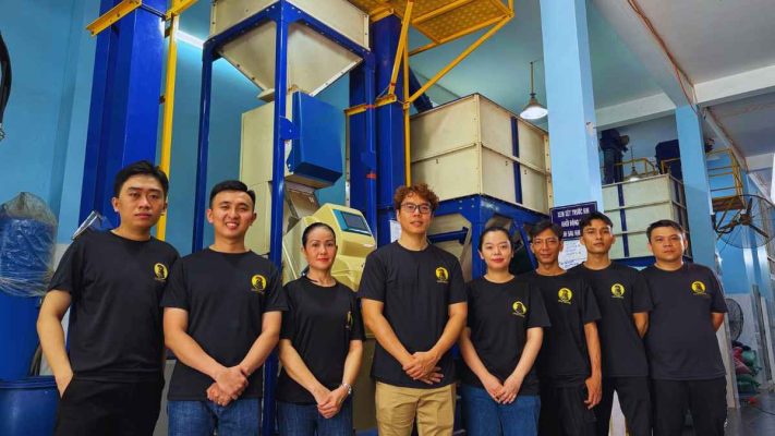 Đội ngũ Lyon Coffee đồng hành cùng khách hàng với nhiều ưu đãi đặc biệt