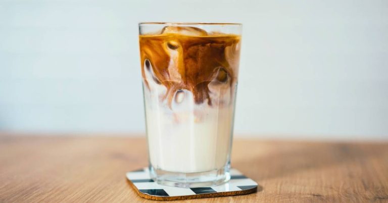 Công thức cà phê sữa tươi mát lạnh đơn giản