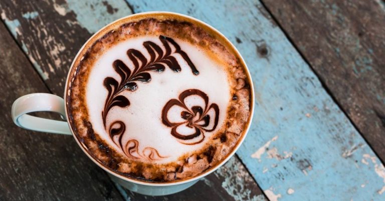 Cách pha cà phê mocha thơm ngon tại nhà