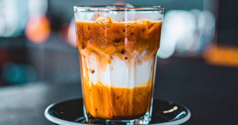 Cách pha cà phê sữa đá ngon béo thơm tại nhà