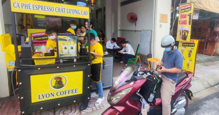 Cà phê rang xay nguyên chất pha phin pha máy tại Bình Thạnh