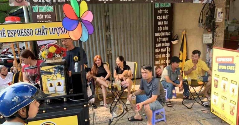 Cà phê nguyên chất pha phin pha máy tại Quận 7