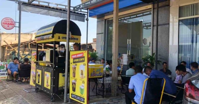 Cà phê nguyên chất pha phin pha máy tại Quận 8