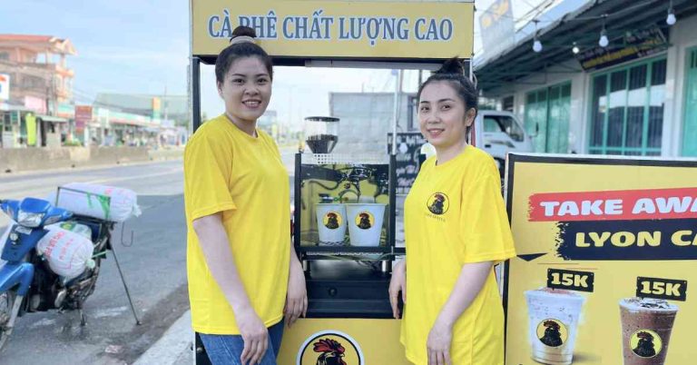 Cà phê rang xay nguyên chất pha phin pha máy tại Tân Phú