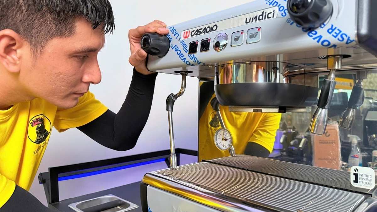 ưu và nhược điểm máy pha cà phê Casadio Undici A1