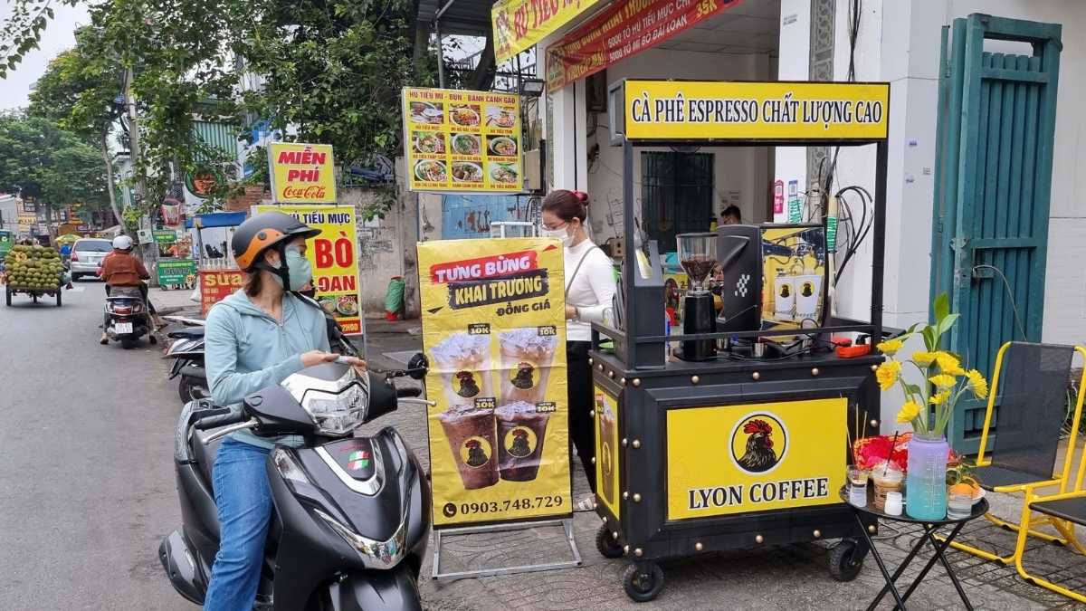 Xe cà phê take-away Gemilai 3200B Lite phù hợp khu công nghiệp và trường học.