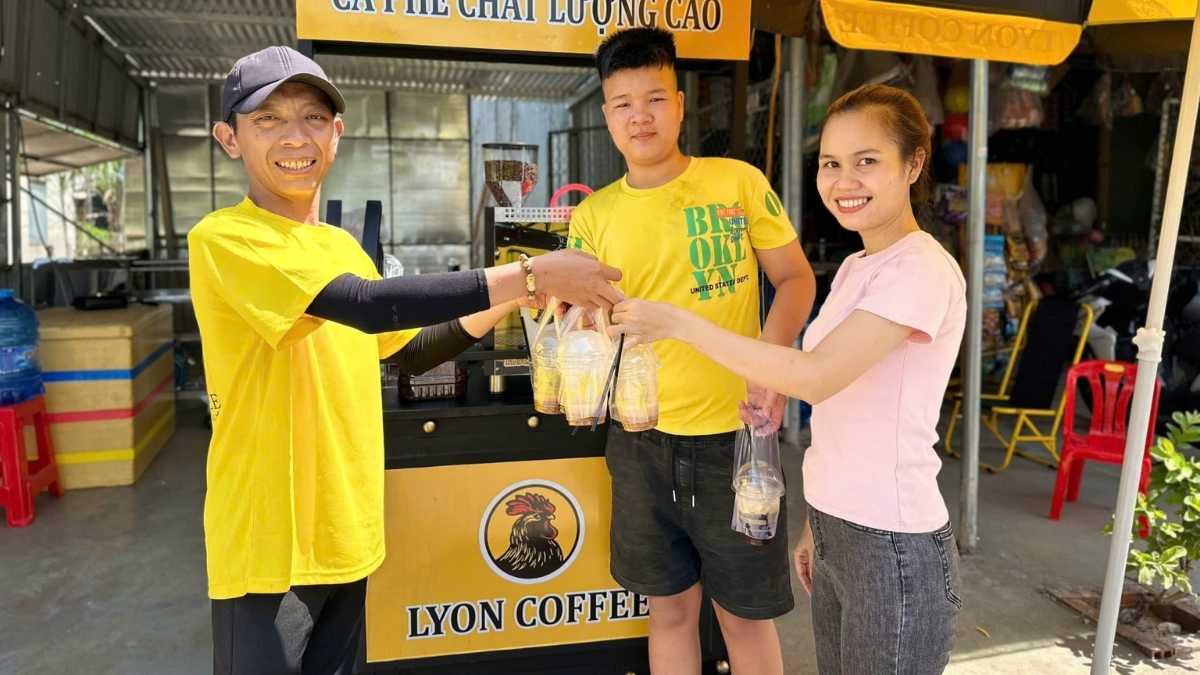 Đánh giá hiệu suất 150 ly/ngày của máy Lamvita Mio II tích hợp xay.