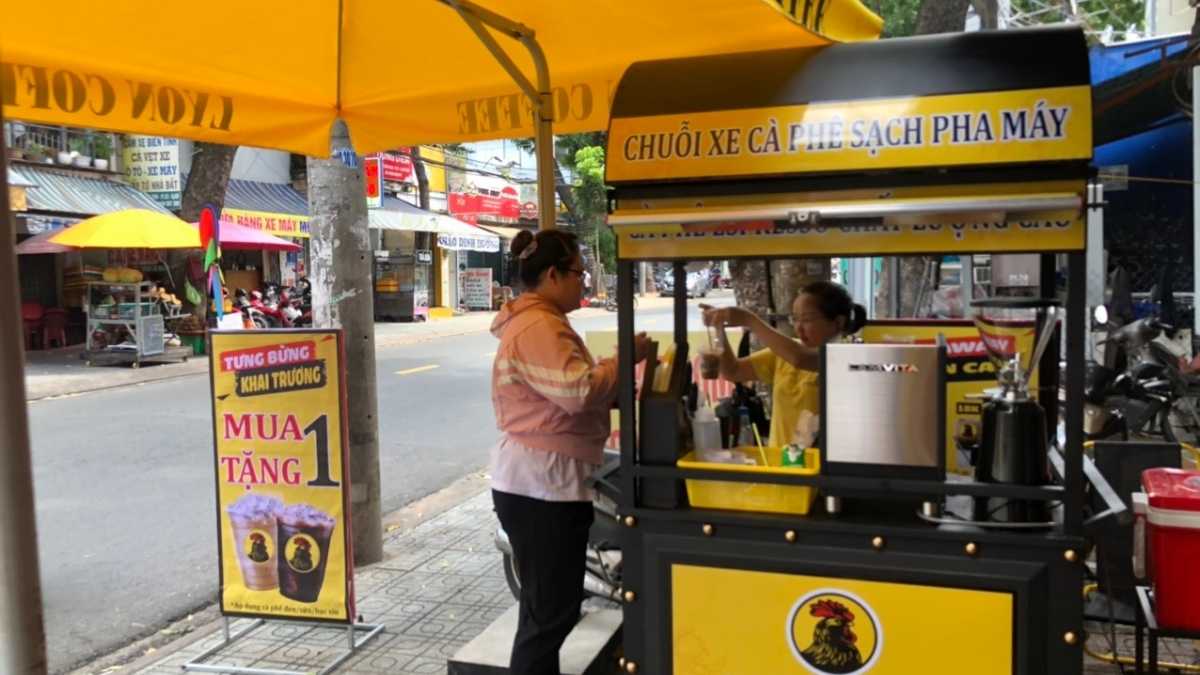 So sánh combo Lamvita Go với các dòng máy pha dual boiler lớn.