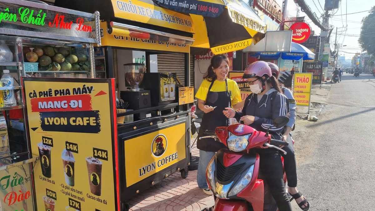 So sánh combo xay auto Lamvita MX với dòng Casalano 600 thủ công.