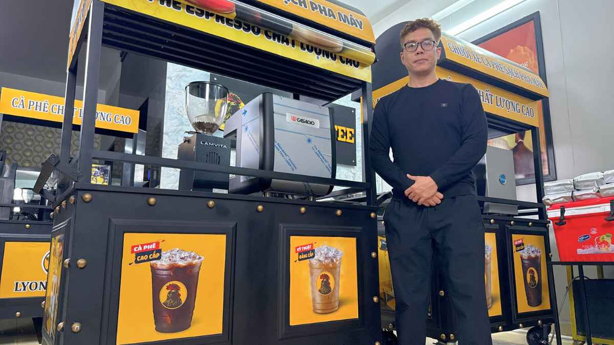 Xe mái vòm 140 cm khung thép dày – bố trí rộng và thẩm mỹ cao.