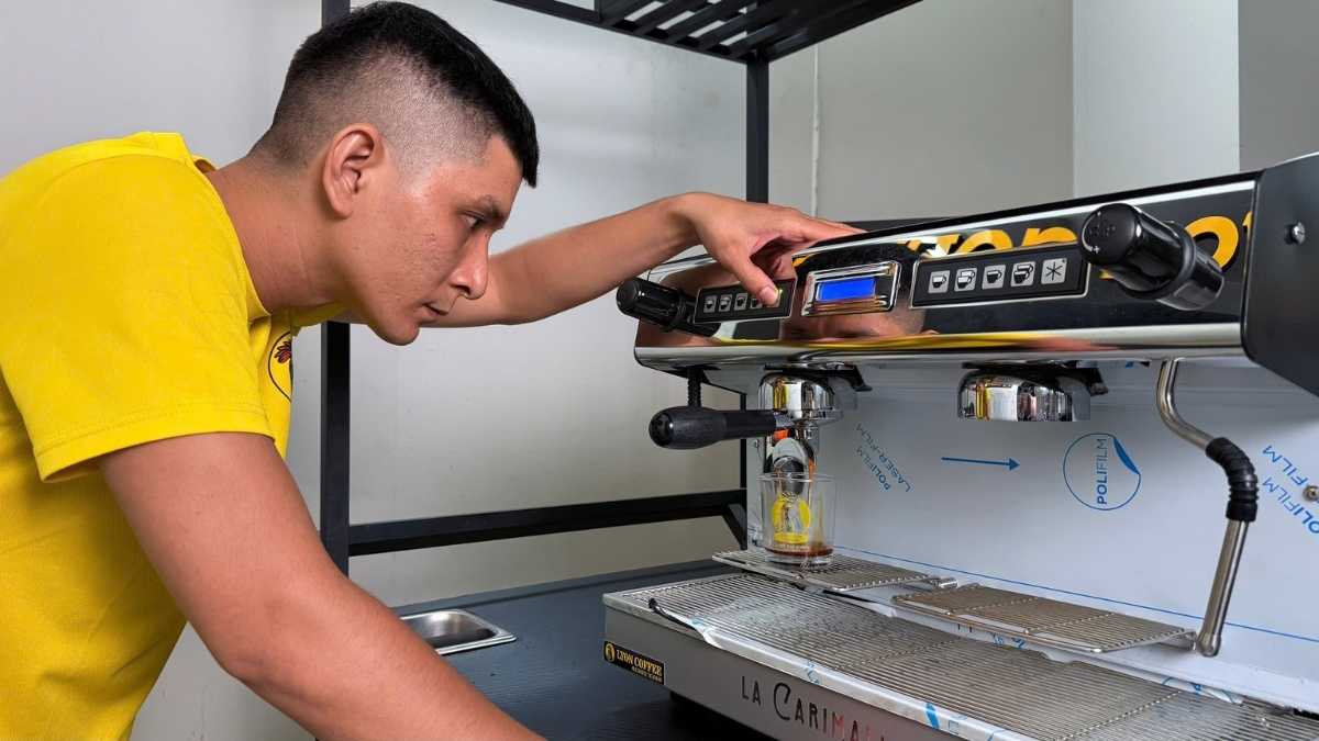 Steam Carimali E2 2 vòi – foam mịn đều chuẩn latte art.