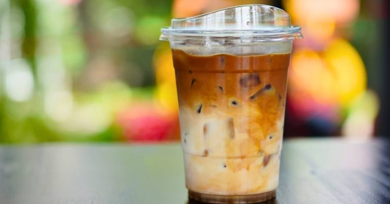 Hướng dẫn pha cà phê sữa đá Sài Gòn đậm vị mát lạnh