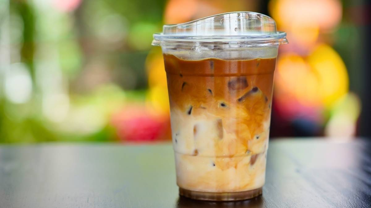 Hướng dẫn pha cà phê sữa đá Sài Gòn đậm vị mát lạnh