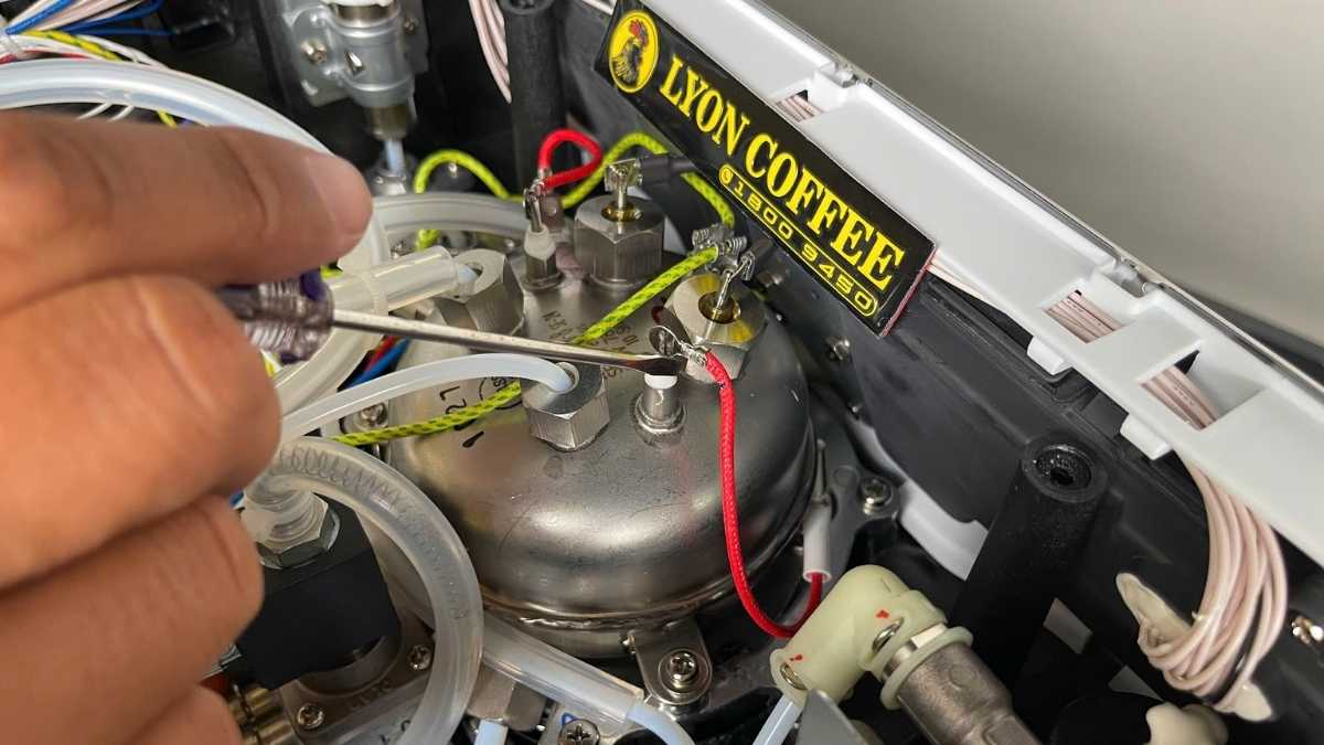 Cảm biến nhiệt NTC và sò nhiệt Breville