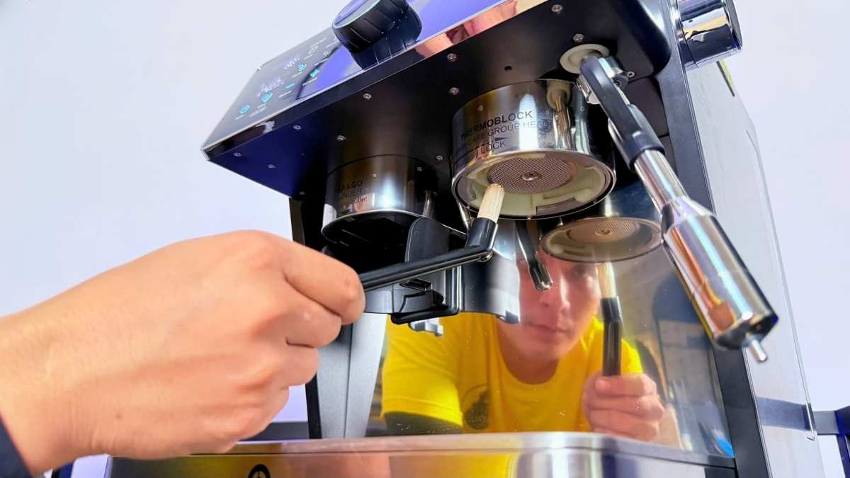 vệ sinh steam wand và backflush máy Gemilai S-3200B