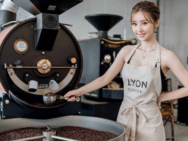 Lyon Cafe hỗ trợ tư vấn việc xin giấy phép kinh doanh khi mở quán cafe nhỏ hay lớn.