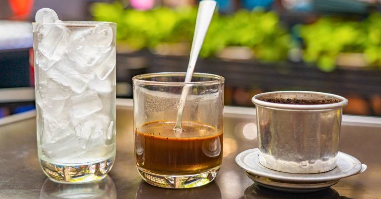 Hướng dẫn cách pha cà phê phin ngon chuẩn vị tại nhà