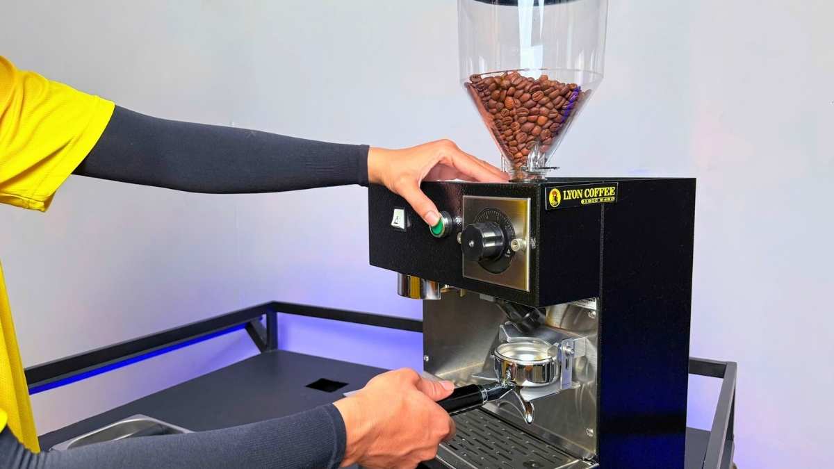 bảng điều khiển PID và grinder tích hợp của Lamvita Eco II