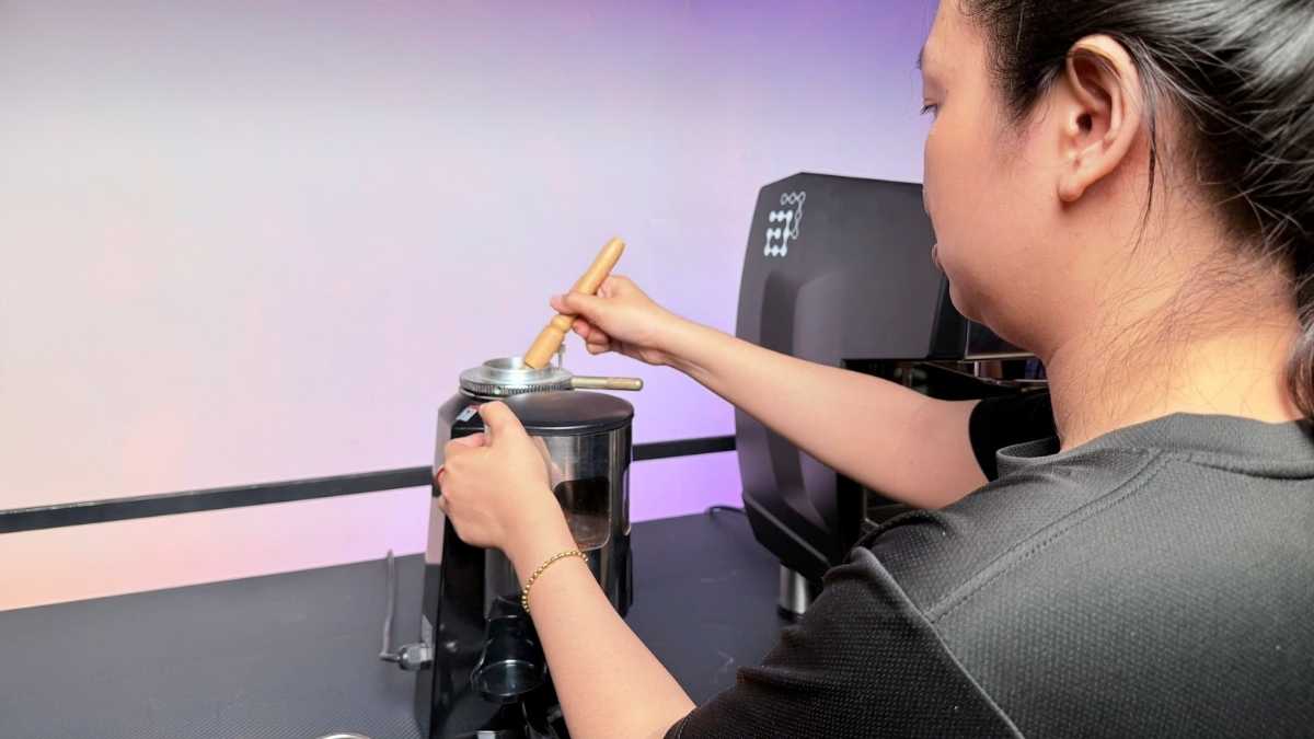 Bảo trì lưỡi dao bằng vệ sinh định kỳ