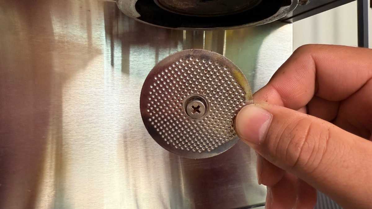 Lưới grouphead Inox 304 Gemilai phân phối nước đều 9 bar