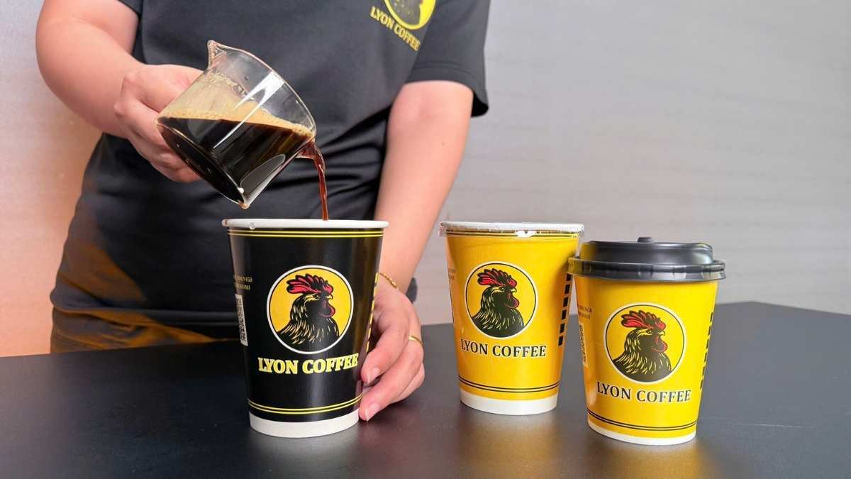 Ly giấy 2 lớp chống thấm, chịu nhiệt tốt.