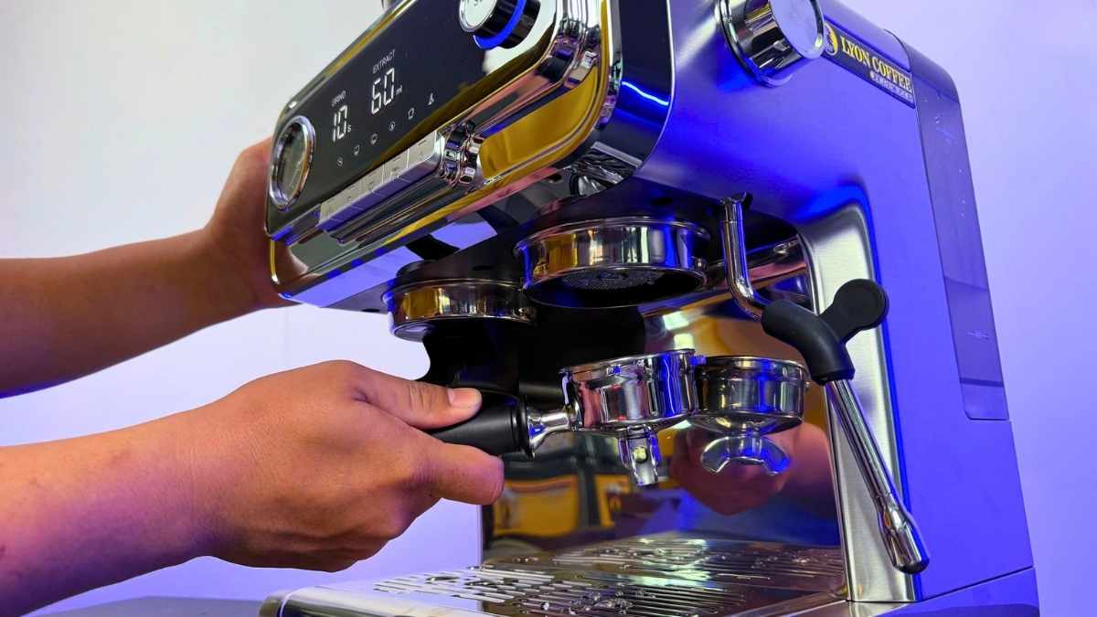 Máy pha cà phê BAA 969 hiệu suất 100 ly so với máy mini