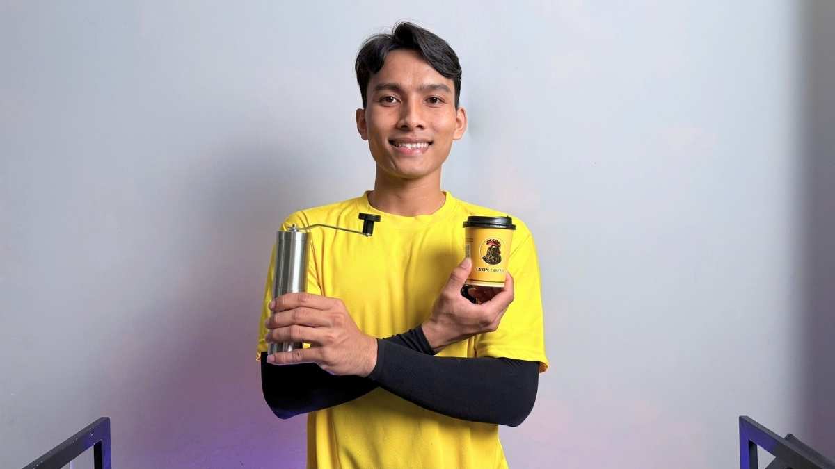 Dùng máy xay cà phê cầm tay OEM cho gia đình và văn phòng nhỏ