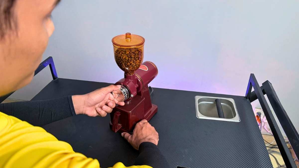 Máy xay cà phê Eagle 600N Trung Quốc chính hãng 8 cấp độ mịn