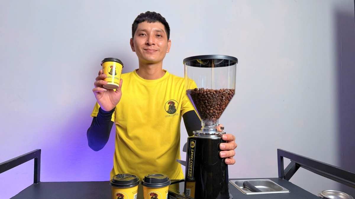 Ưu đãi mua máy xay cà phê Gemilai CRM 019 chính hãng tại Lyon Coffee