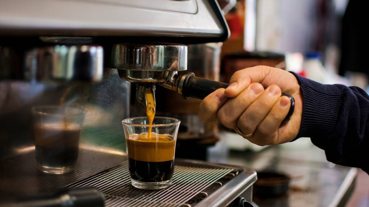 Máy pha cà phê và máy xay cà phê tại Khánh Hòa