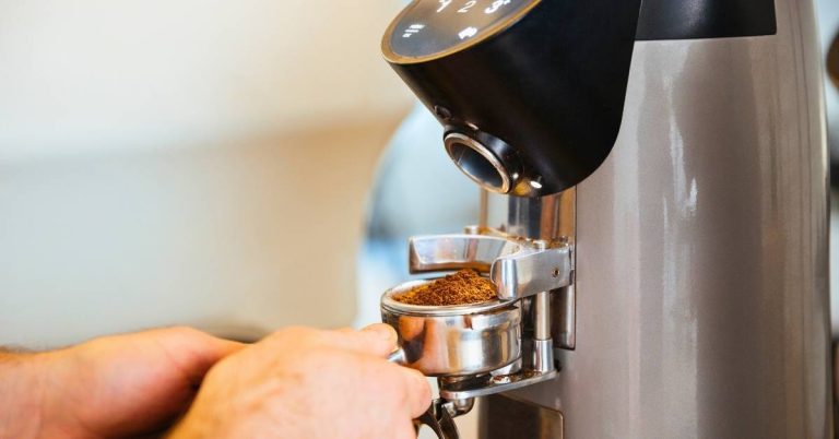 Máy pha cà phê và máy xay cà phê tại Phú Yên