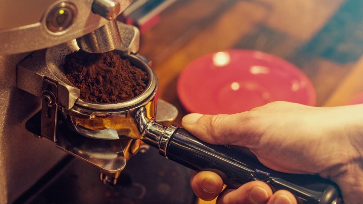 Máy pha cà phê và máy xay cà phê tại quận 10