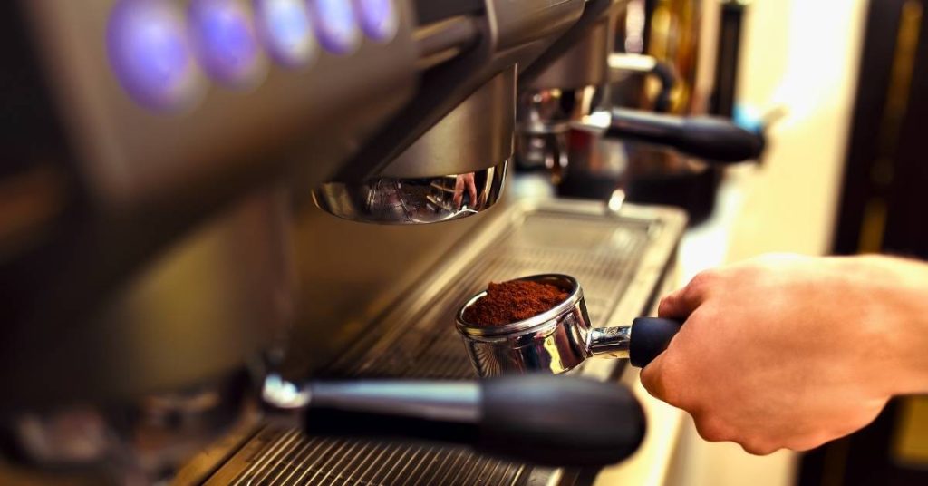 Máy pha cà phê và máy xay cà phê tại quận 2