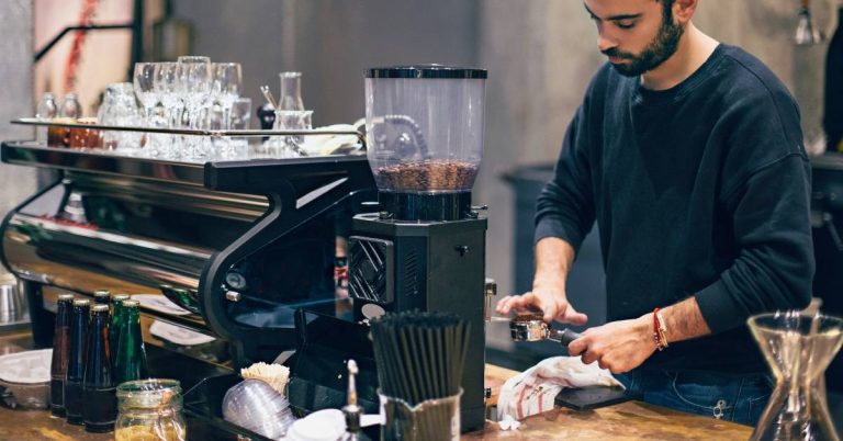 Máy pha cà phê và máy xay cà phê tại quận 7