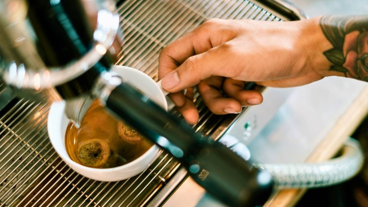 Máy pha cà phê và máy xay cà phê tại Tây Ninh