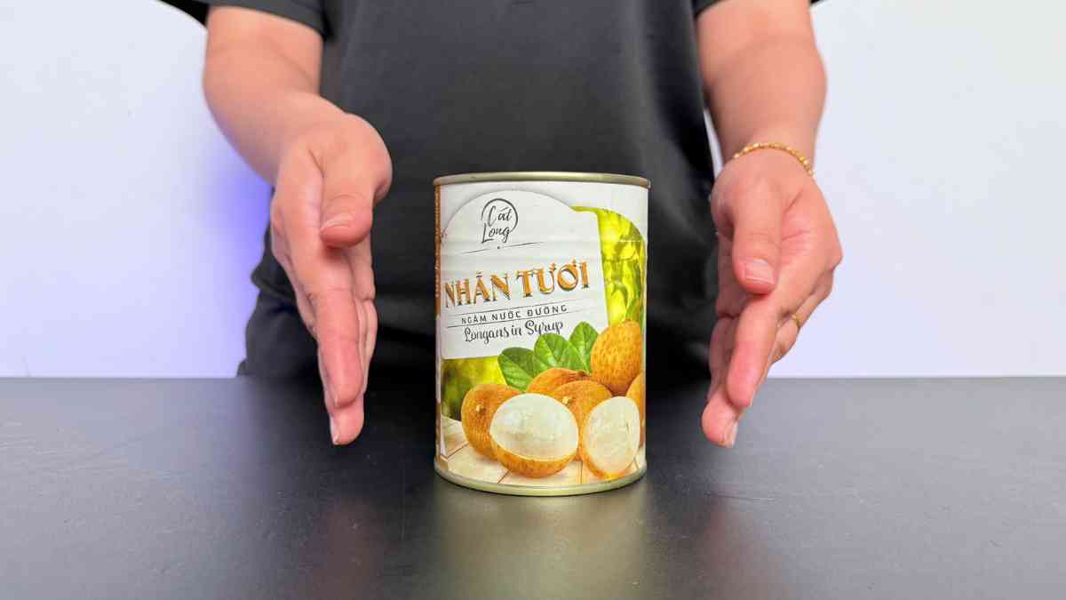 So sánh nhãn ngâm và nhãn tươi để chọn nguyên liệu phù hợp cho pha chế quán