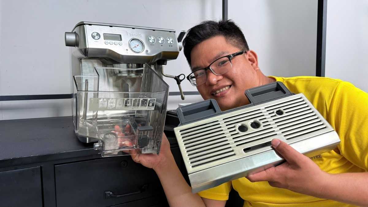 Phễu hạt, khay inox & bình nước Breville – vật liệu đạt chuẩn FDA, RoHS