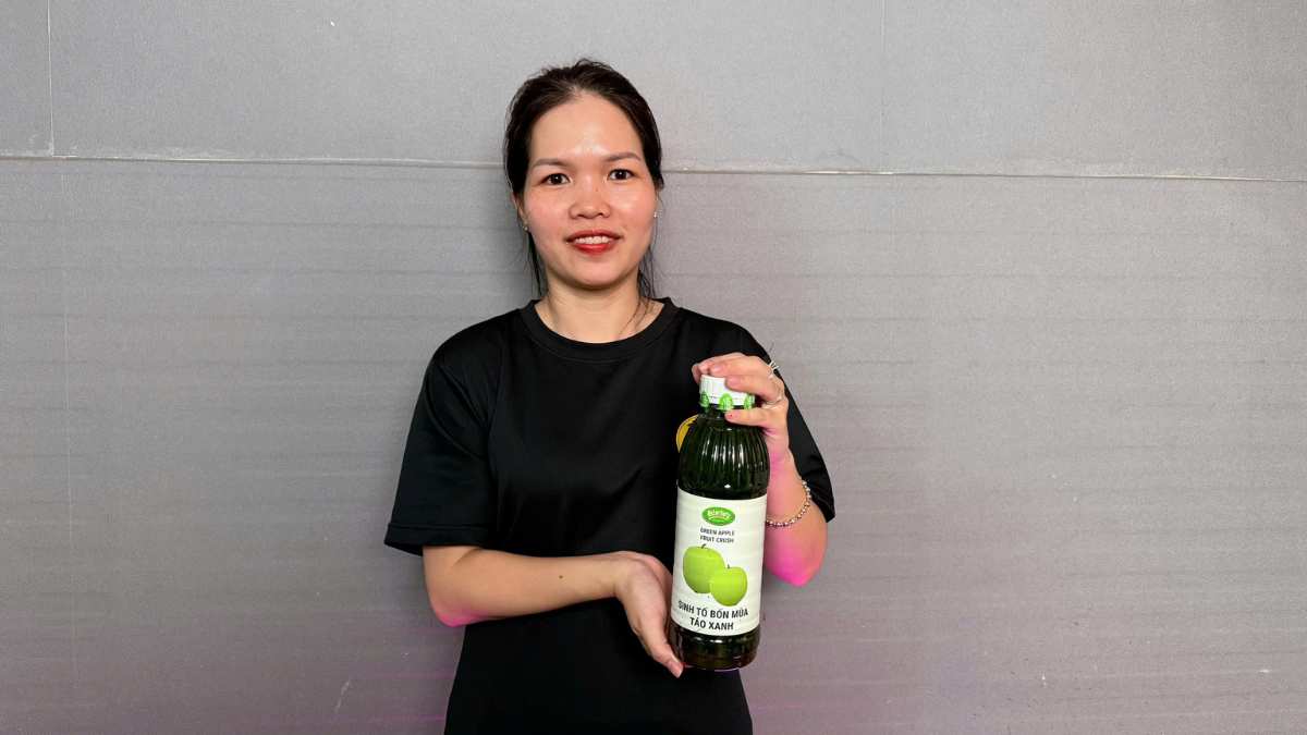 Chai Sinh tố Osterberg Táo Xanh 1L màu xanh ngọc nhập khẩu từ Đan Mạch