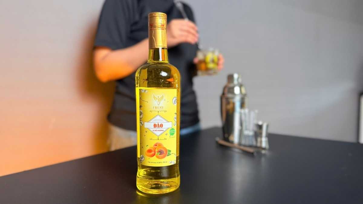 Siro Frusy Đào dùng cho trà đào, soda đào và mocktail trái cây.