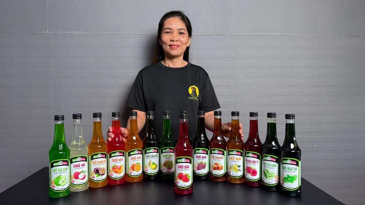 Chai Sirô Mama Rosa Caramel thương hiệu Golden Farm Việt Nam