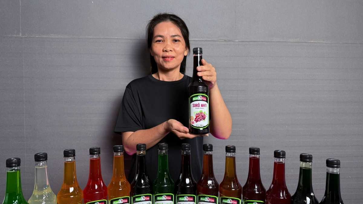 Chai Sirô Mama Rosa Kiwi thương hiệu Golden Farm sản xuất tại Việt Nam