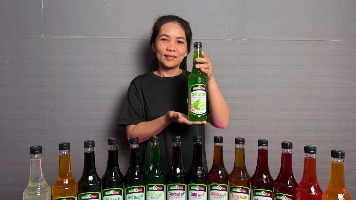 Chai Sirô Mama Rosa Táo Xanh thương hiệu Golden Farm sản xuất tại Việt Nam