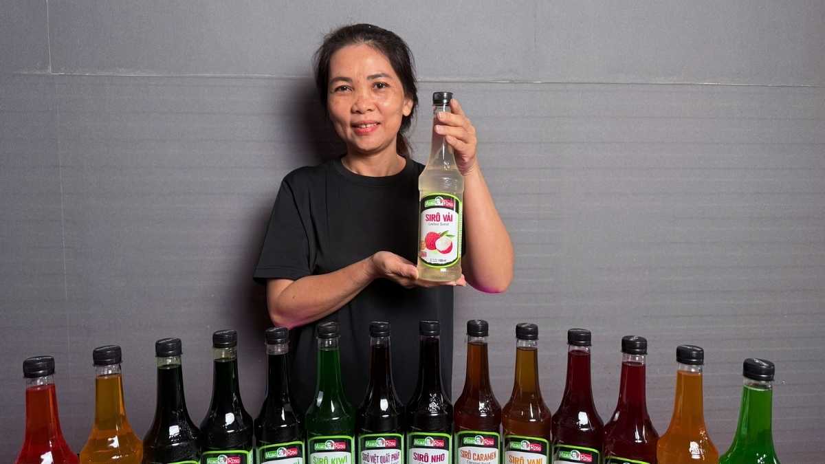 Chai Sirô Mama Rosa Vanilla thương hiệu Golden Farm sản xuất Việt Nam